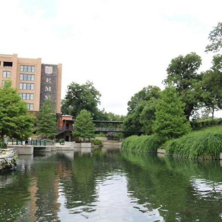Cozy Downtown Guest House 2Br/1Ba Sleeps 8 San Antonio Buitenkant foto
