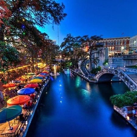Cozy Downtown Guest House 2Br/1Ba Sleeps 8 San Antonio Buitenkant foto