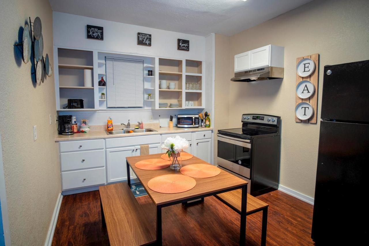 Cozy Downtown Guest House 2Br/1Ba Sleeps 8 San Antonio Buitenkant foto